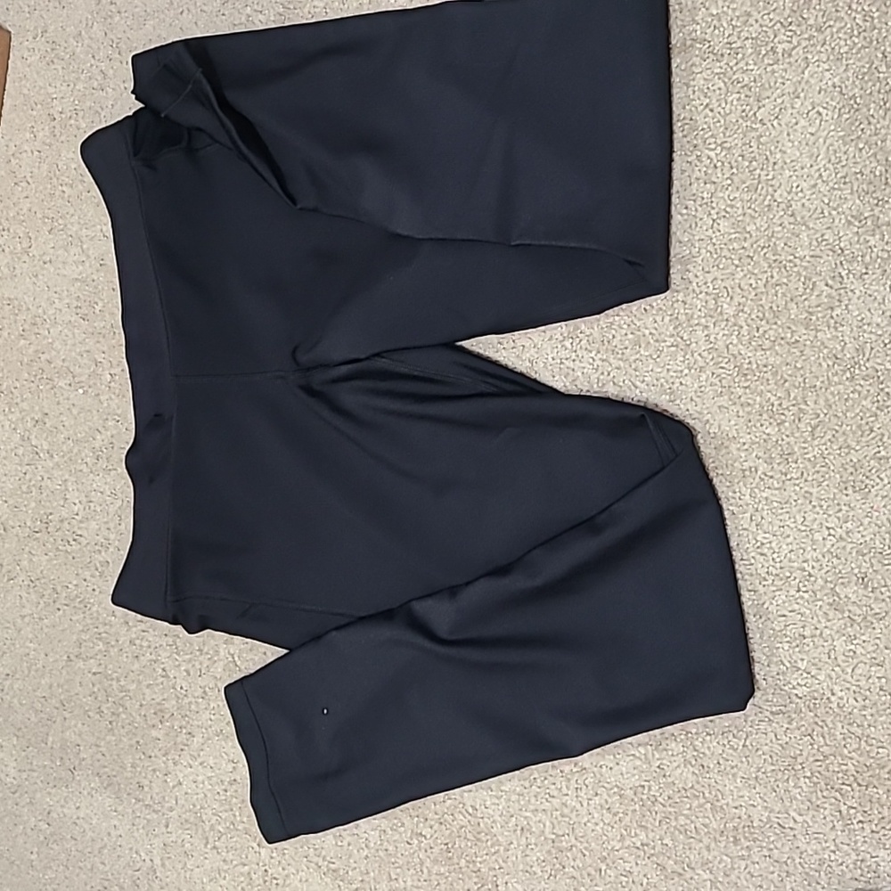 Womens under Armour yoga pants